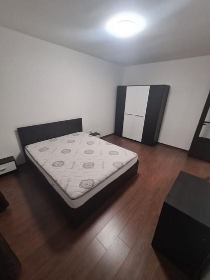 Apartament cu 2 camere decomandat în Săsar