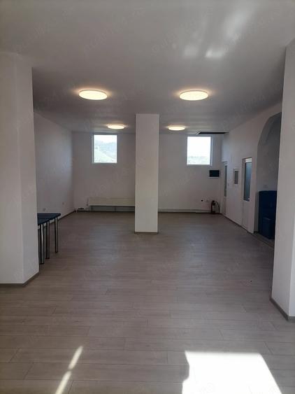 Spațiu comercial, de 150 mp, în Vest