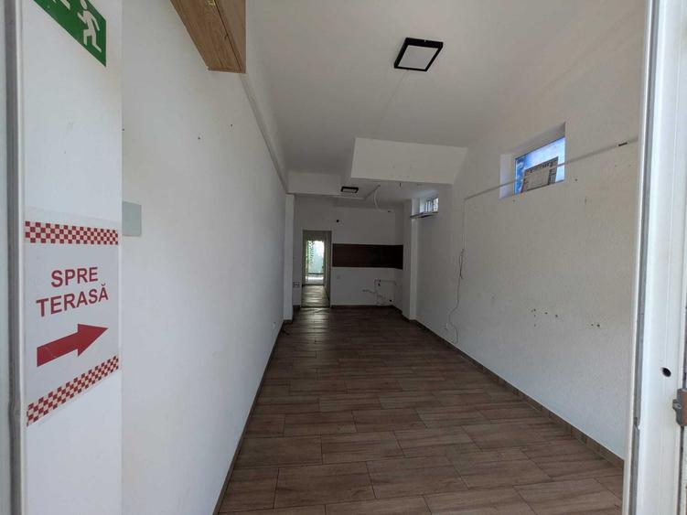 Spațiu comercial, de 30 mp, în Central