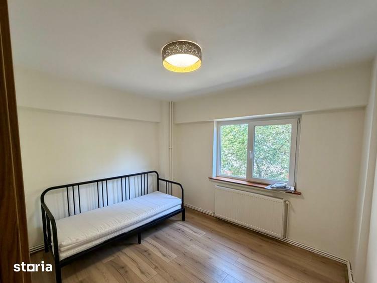 Apartament cu 3 camere decomandat, mobilat în Lăpuș Argeș