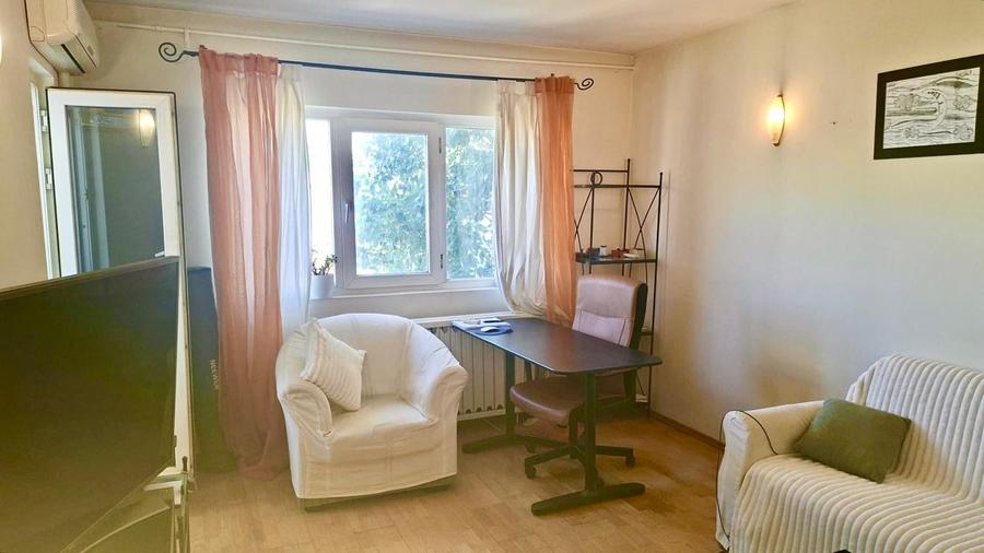 Apartament cu 2 camere decomandat în Aviației