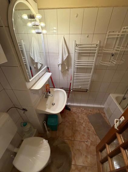 Apartament cu 3 camere semidecomandat în Take Ionescu