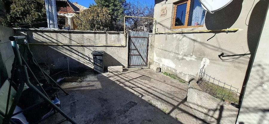 Casă cu 3 camere cu Teren 200 Mp în Central