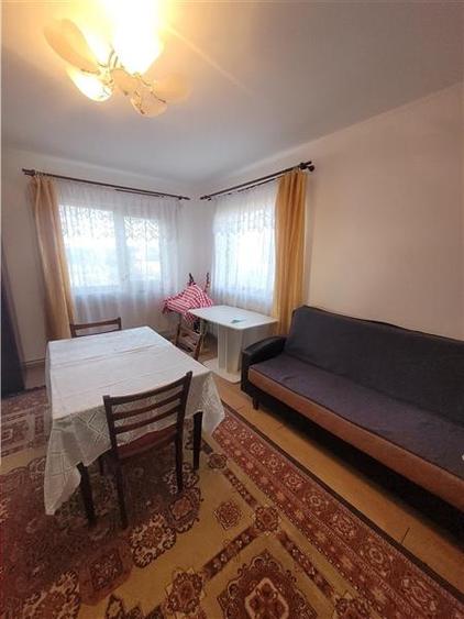 Casă individuală cu 4 camere cu Teren 2500 Mp în Lazu