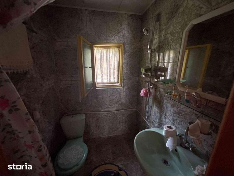 Casa cu 5 camere, curte de 500 mp, rural ,zona Centrala - 11