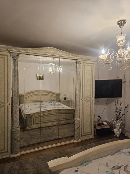 Casă cu 5 camere cu Teren 2800 Mp în Central
