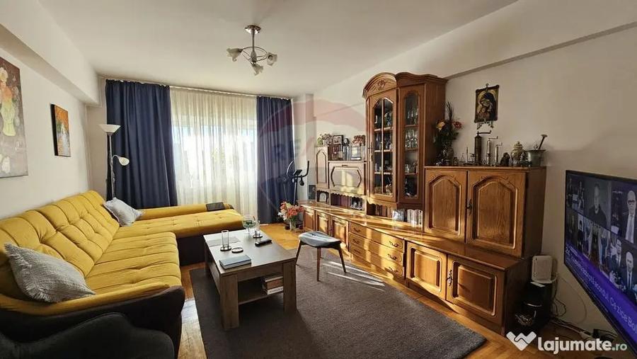 Apartament cu 3 camere decomandat în Burdujeni
