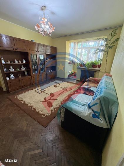 Apartament cu 4 camere în George Enescu