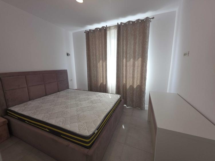 Apartament cu 2 camere decomandat în Găvana