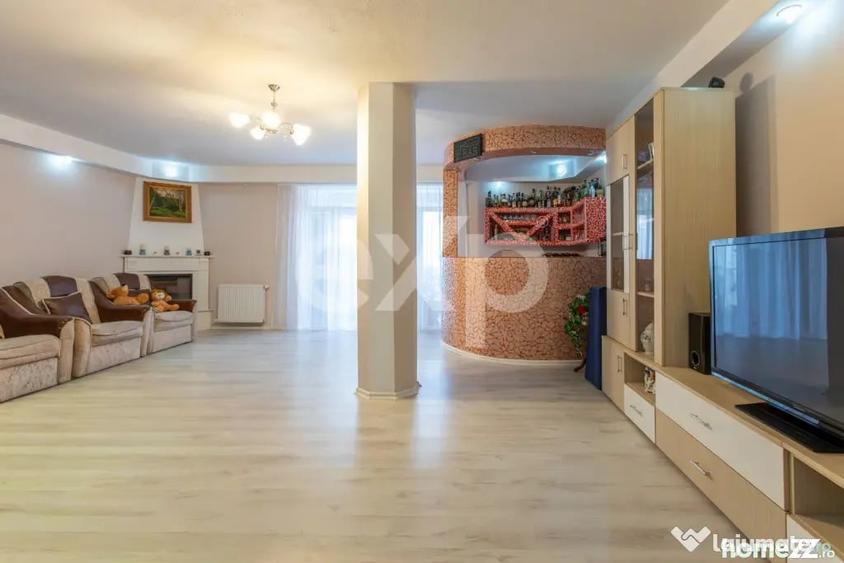 Casă cu 6 camere cu Teren 265 Mp în Mărgineni