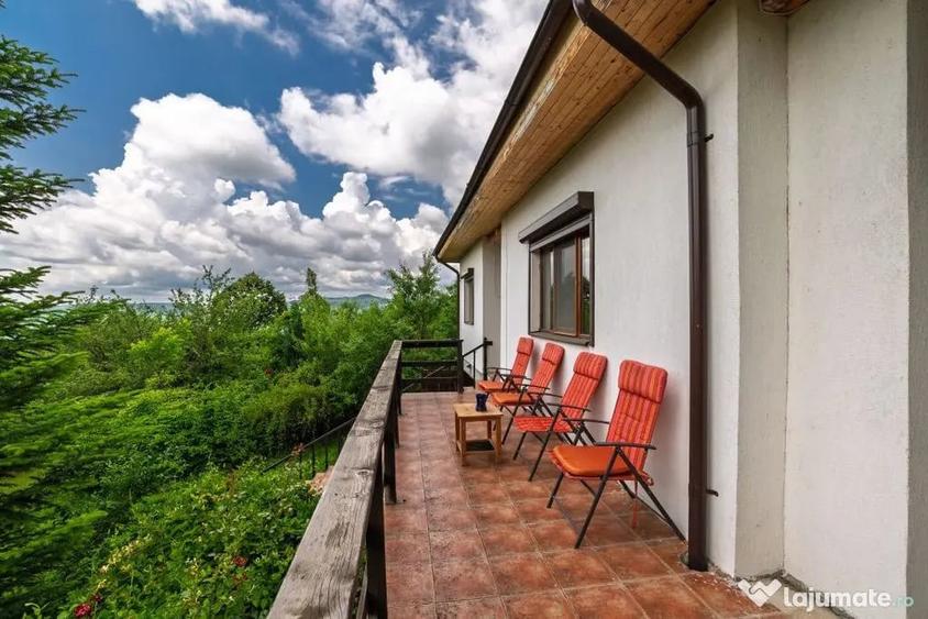 Casă cu 3 camere cu Teren 6290 Mp în Corbi