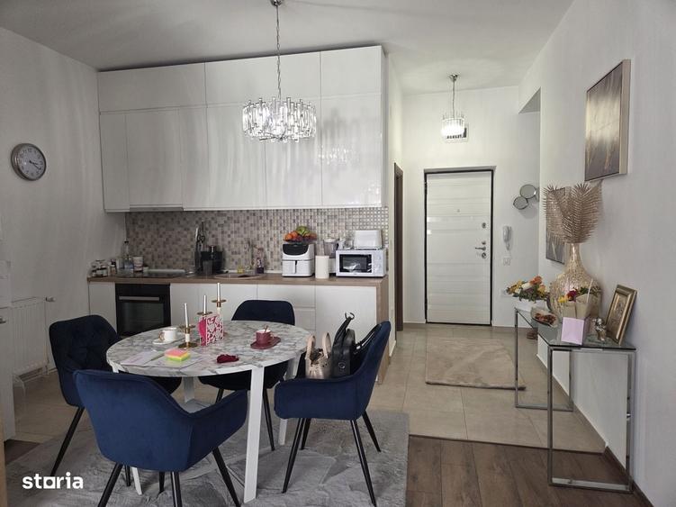 Apartament cu 3 camere în Dămăroaia