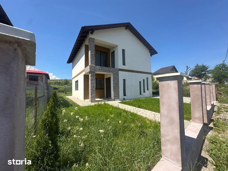 Casă cu 4 camere cu Teren 300 Mp în Apahida