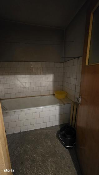Apartament cu 2 camere decomandat în Gara de Nord