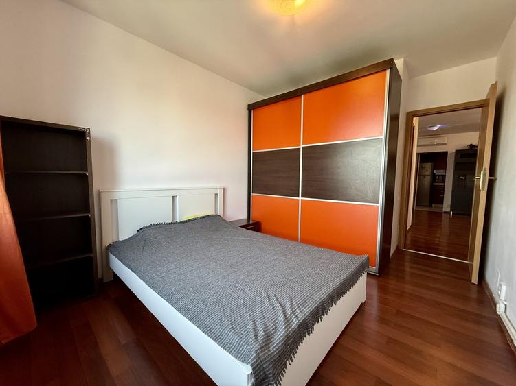Apartament cu 3 camere semidecomandat, mobilat în Doamna Ghica