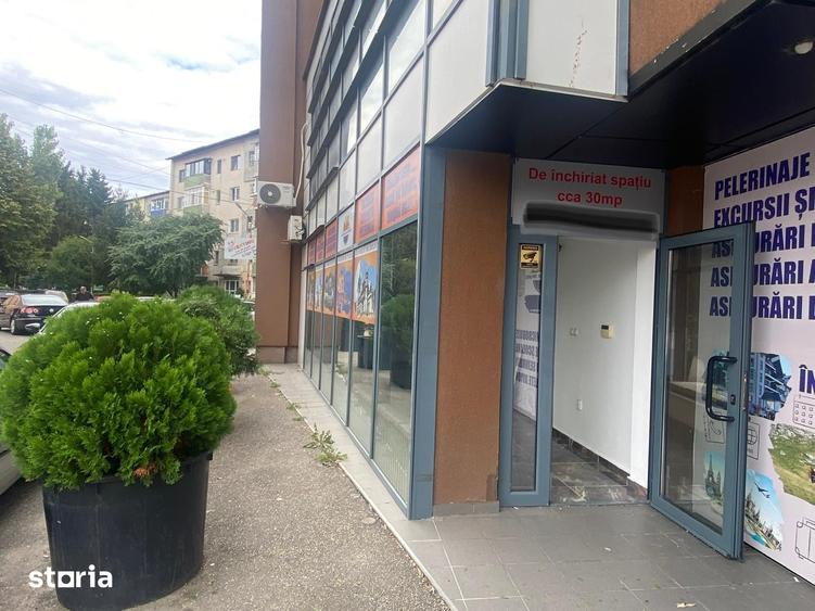 Spațiu comercial, de 30 mp, în Central