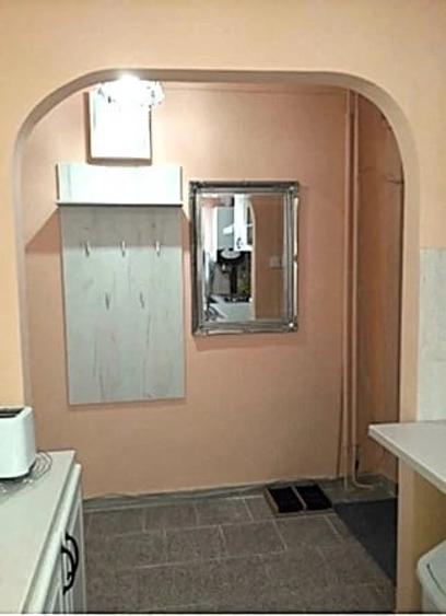 Apartament cu 2 camere semidecomandat în Ultracentral