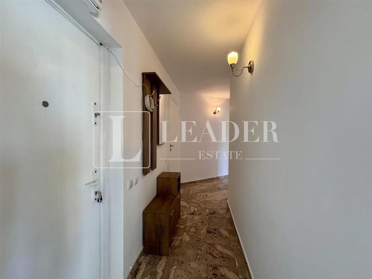 Apartament cu 4 camere decomandat, mobilat în Central