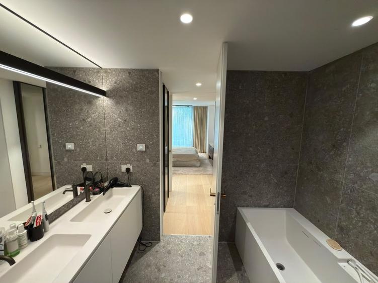 Apartament cu 4 camere în Dorobanți