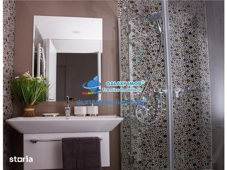 Apartament cu 5 camere decomandat în Aviatorilor