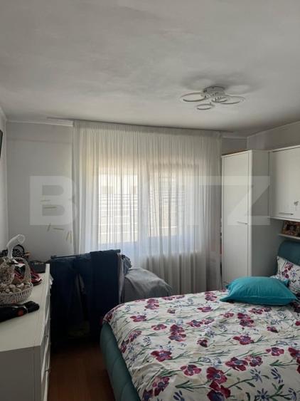 Apartament cu 3 camere decomandat, mobilat în Dacia