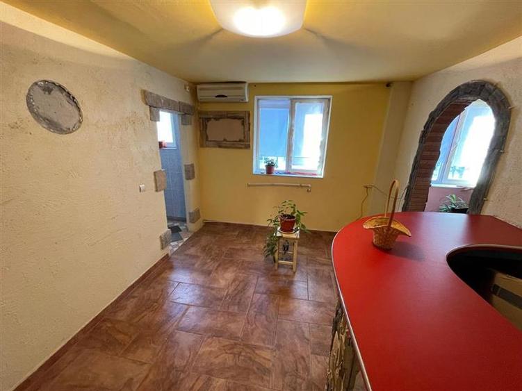 Apartament cu 2 camere semidecomandat în 23 August