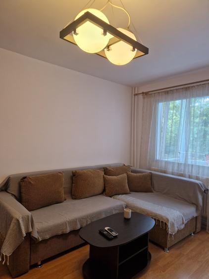Apartament cu 2 camere semidecomandat în Medicină