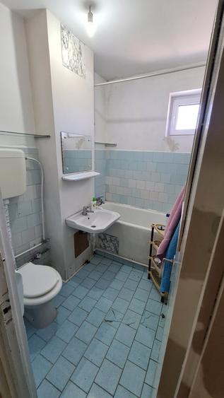 Apartament cu 2 camere decomandat în Micro 20