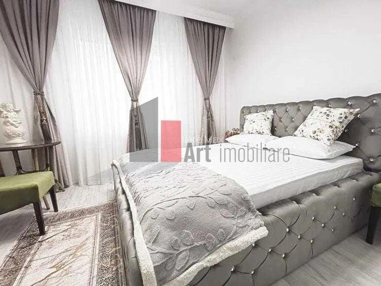 Apartament cu 3 camere decomandat în Politehnica
