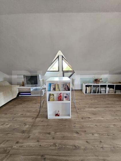 Casă individuală cu 4 camere cu Garaj în Exterior Sud
