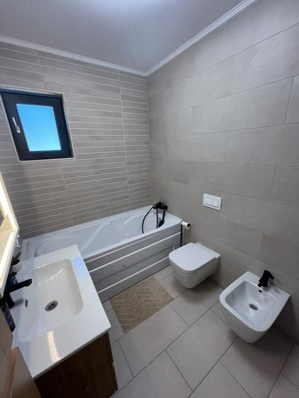 Casă cu 3 camere cu Teren 500 Mp în Central
