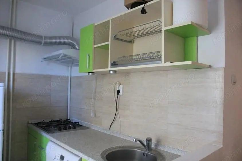 Garsonieră decomandată în Panduri