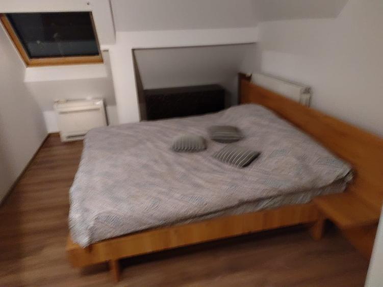 Apartament cu 2 camere semidecomandat, mobilat în Capitale