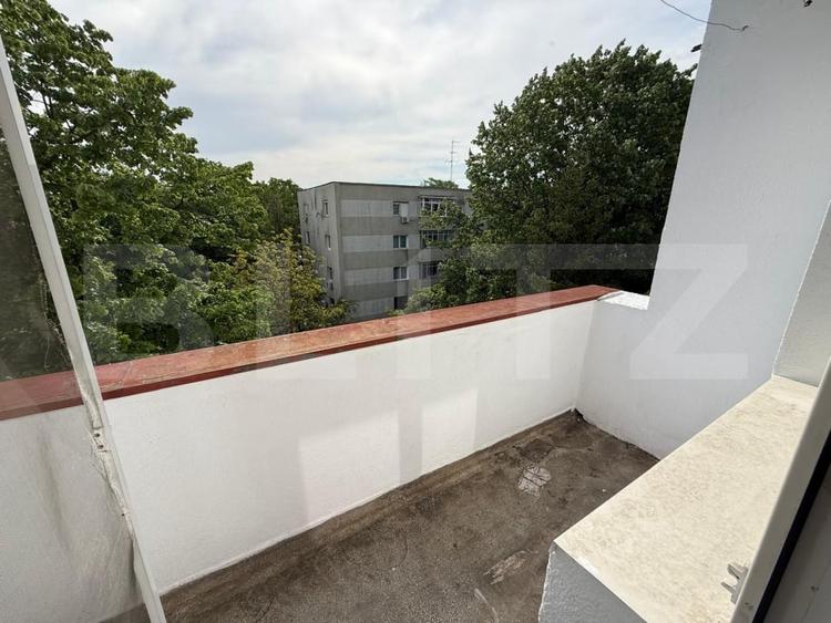 Apartament cu 3 camere semidecomandat în Nord
