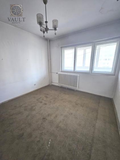 Apartament cu 2 camere semidecomandat în Titulescu