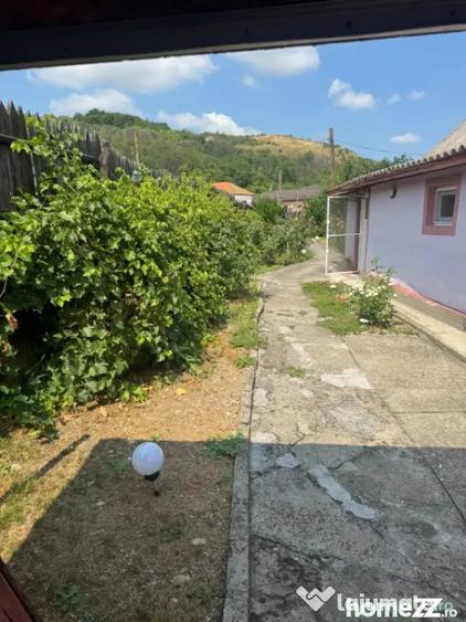 Casă cu 3 camere cu Teren 821 Mp în Central