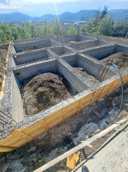 Casă cu Teren 500 Mp în Central