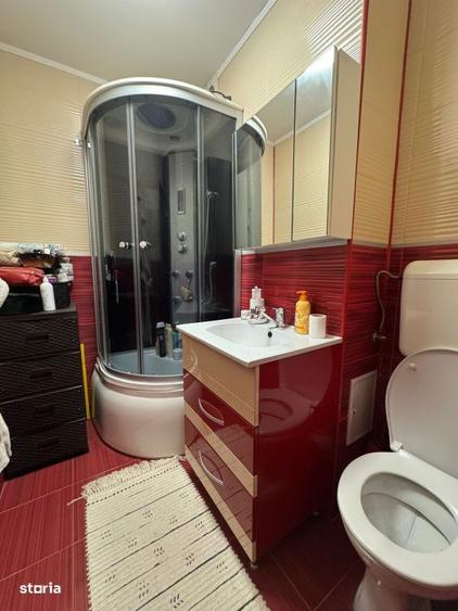 Apartament cu 3 camere semidecomandat, mobilat în Rahova