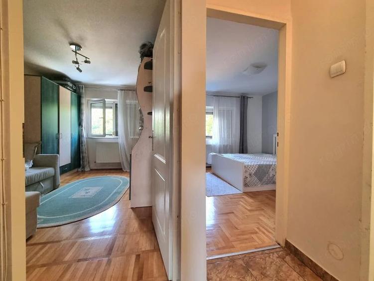 Apartament cu 3 camere decomandat în 9 Mai