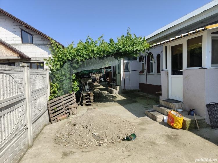 Casă cu 3 camere în Central