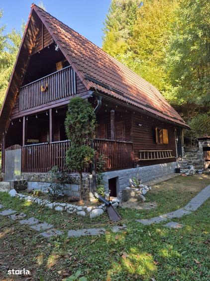 Casă cu Teren 100 Mp în Firiza