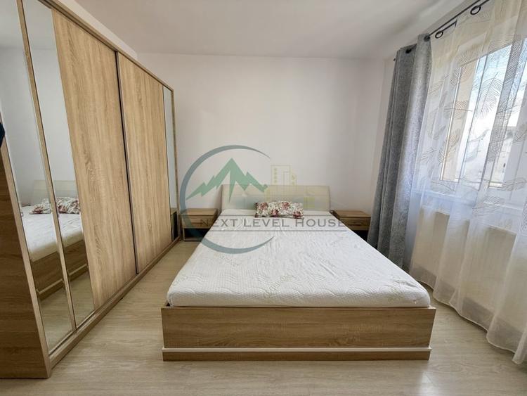 Apartament cu 2 camere decomandat, mobilat în Tractorul