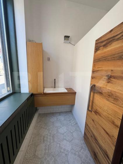 Spațiu comercial, de 118 mp, în Reghin