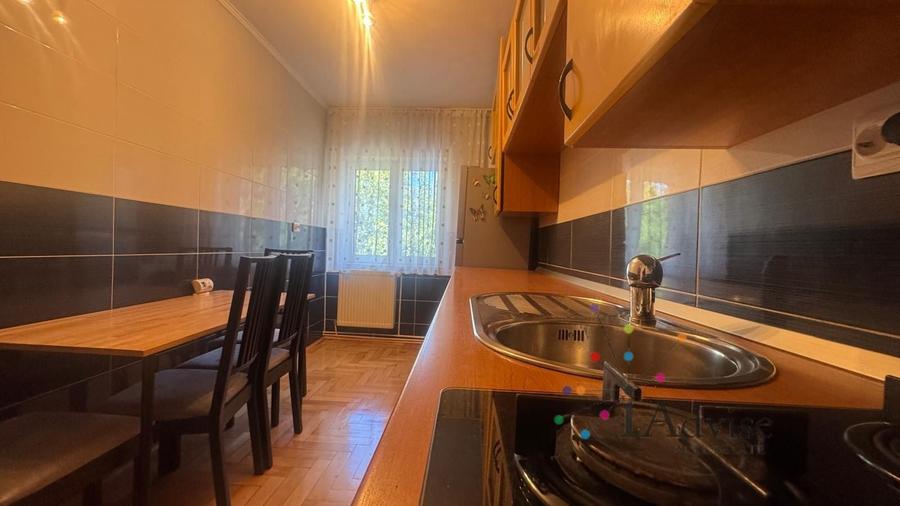 Apartament cu 3 camere, mobilat în Blumăna