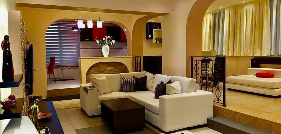 Apartament cu 2 camere decomandat în Inel I