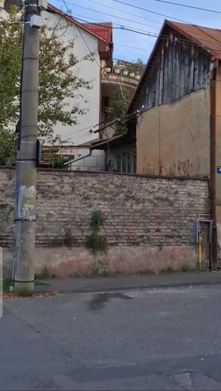 Casă individuală cu 3 camere cu Canalizare în 7 Noiembrie