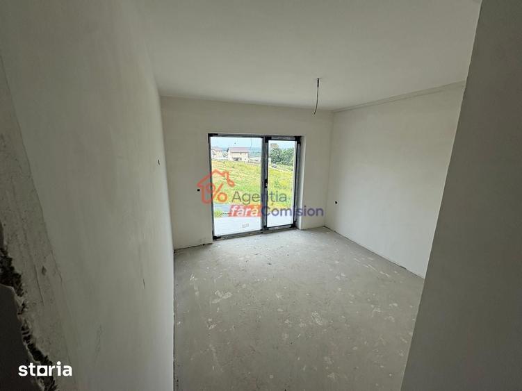 Casă cu 4 camere cu Teren 380 Mp în Central