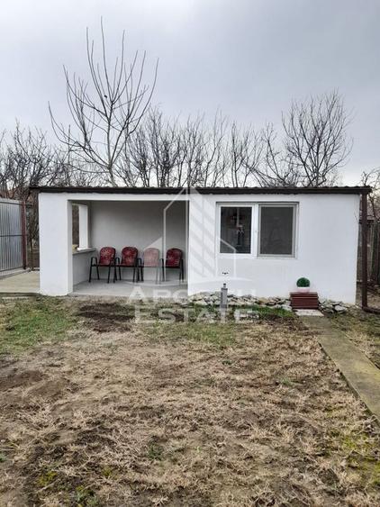 Casă cu 3 camere cu Canalizare în Central