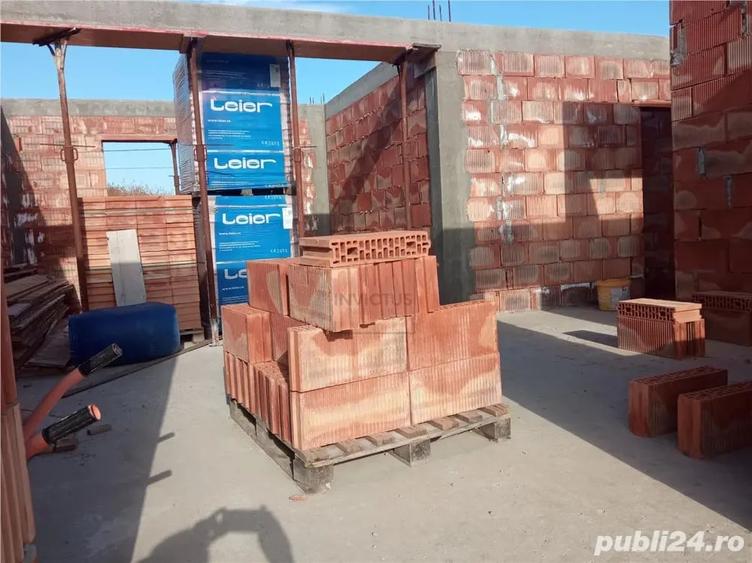 Casă cu 4 camere cu Teren 500 Mp în Câmpineanca