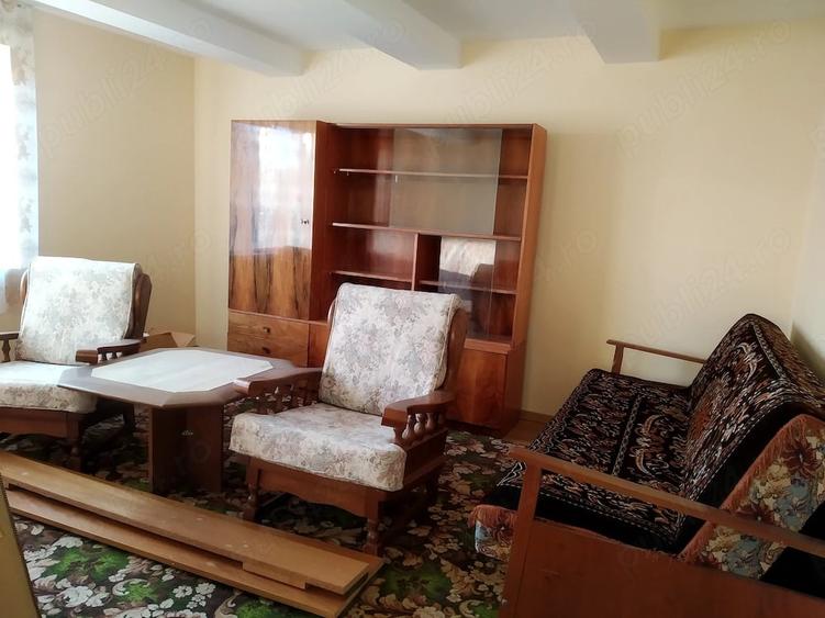 Casă cu 6 camere cu Teren 3000 Mp în Mănăștiur